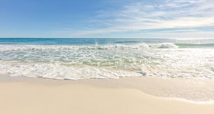 Brand New Townhome! 3 Mins to The Wharf | Garage + 3 Parking Spots | Sleep 8