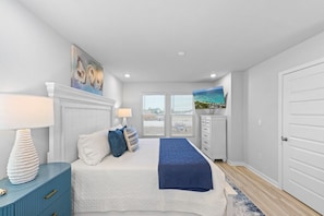 3 bedrooms, desk, iron/ironing board, WiFi