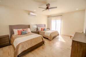 Iron/ironing board, Internet, bed sheets - Fabulous 3-bedroom villa with AC located inside lots Cabo’s golf resort (Cabo San Lucas)