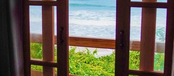 Solitude Cabin - Whale