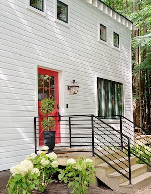 Exterior detail - NEW Little White Barn w/ Hot Tub and Lake Michigan Sunsets (Fennville)