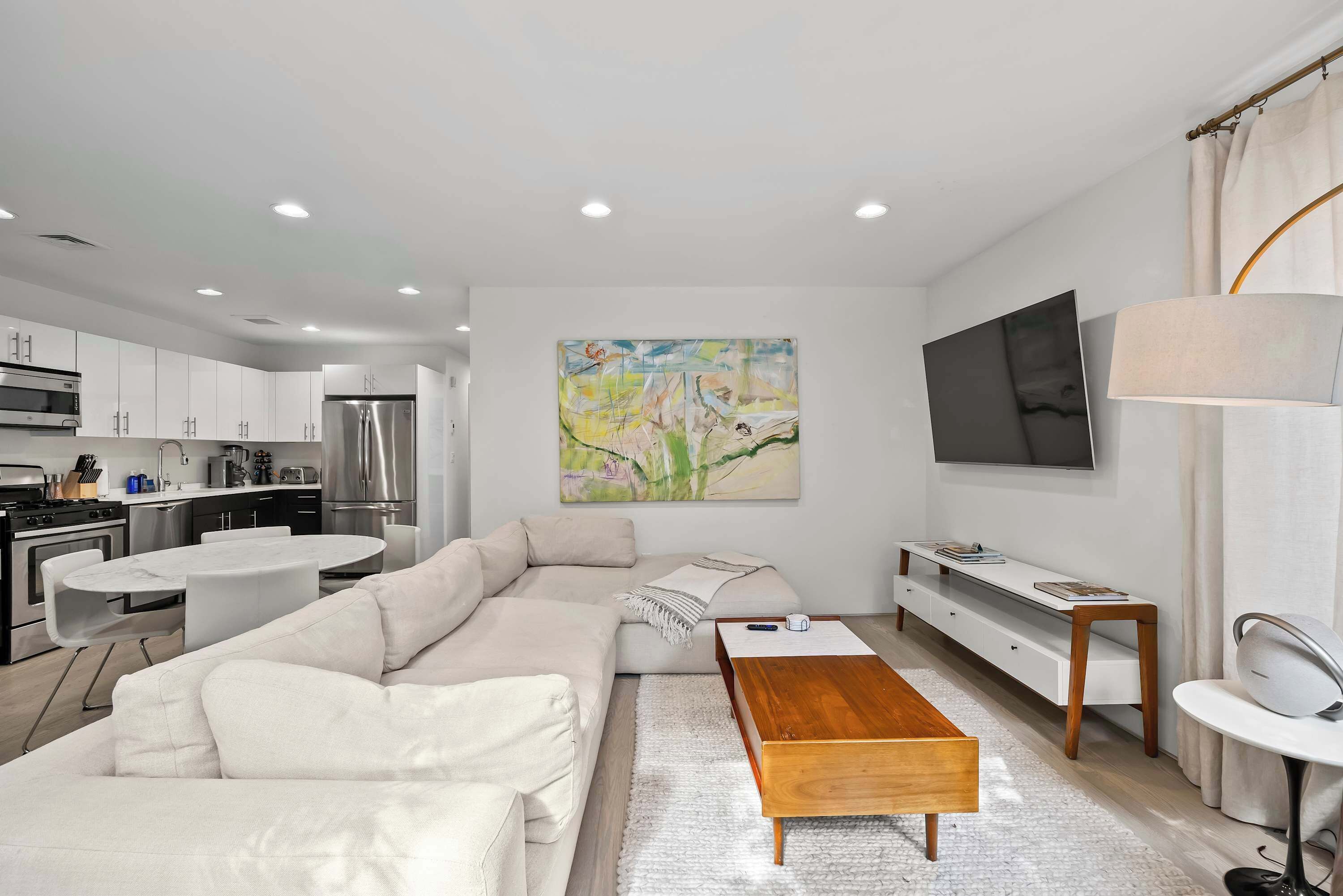 テレビ、書斎 / ワークスペース