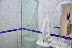 Hair dryer, towels, toilet paper - Apartment located in Vipasa Norte de Cali - Near the airport. (Cali)