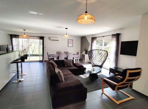 L'Écrin d'Ussat ✨Modern comfort & stunning mountain views!