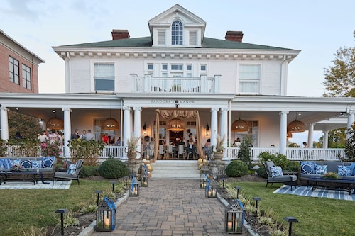 Pandora's Manor Bed & Breakfast