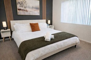 2 chambres, fer et planche à repasser, lit parapluie, Wi-Fi