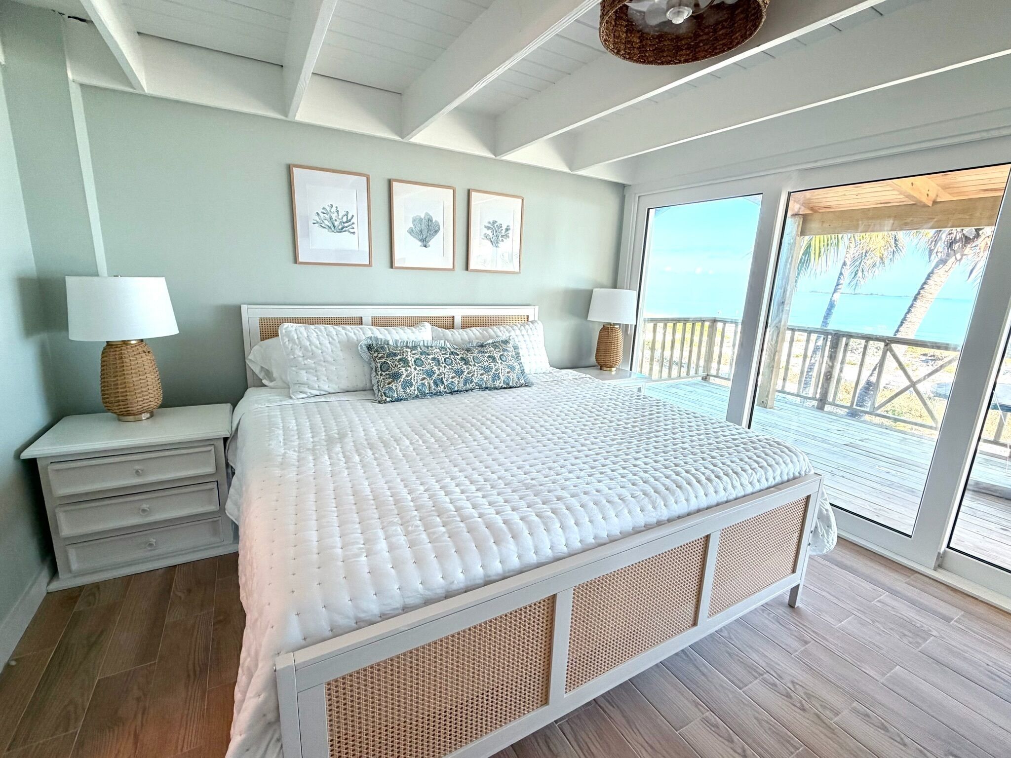 4 soverom, skrivebord, strykejern/-brett og wi-fi (inkludert)