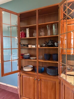 Interior - The Woodland Retreat at French Country Manor (New Providence)