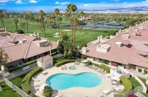 Pool - 2-bedroom condo on Woodhaven Country Club 2nd Fairway in Palm Desert (Palm Desert)