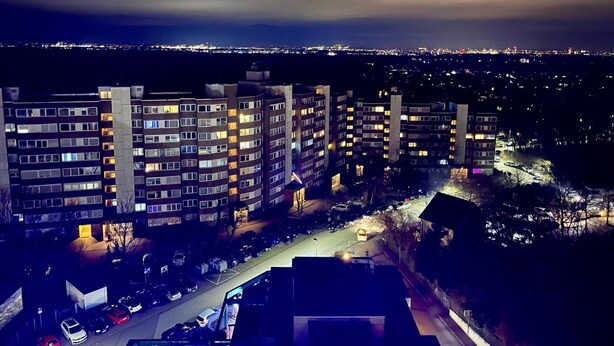 Unclassified image, 1 of 10, button - Fully furnished apartment with panoramic views of Cologne (Bergisch Gladbach)
