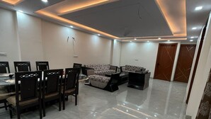 Living area - Stella Homestay- Near Yashoobhomi (New Delhi)