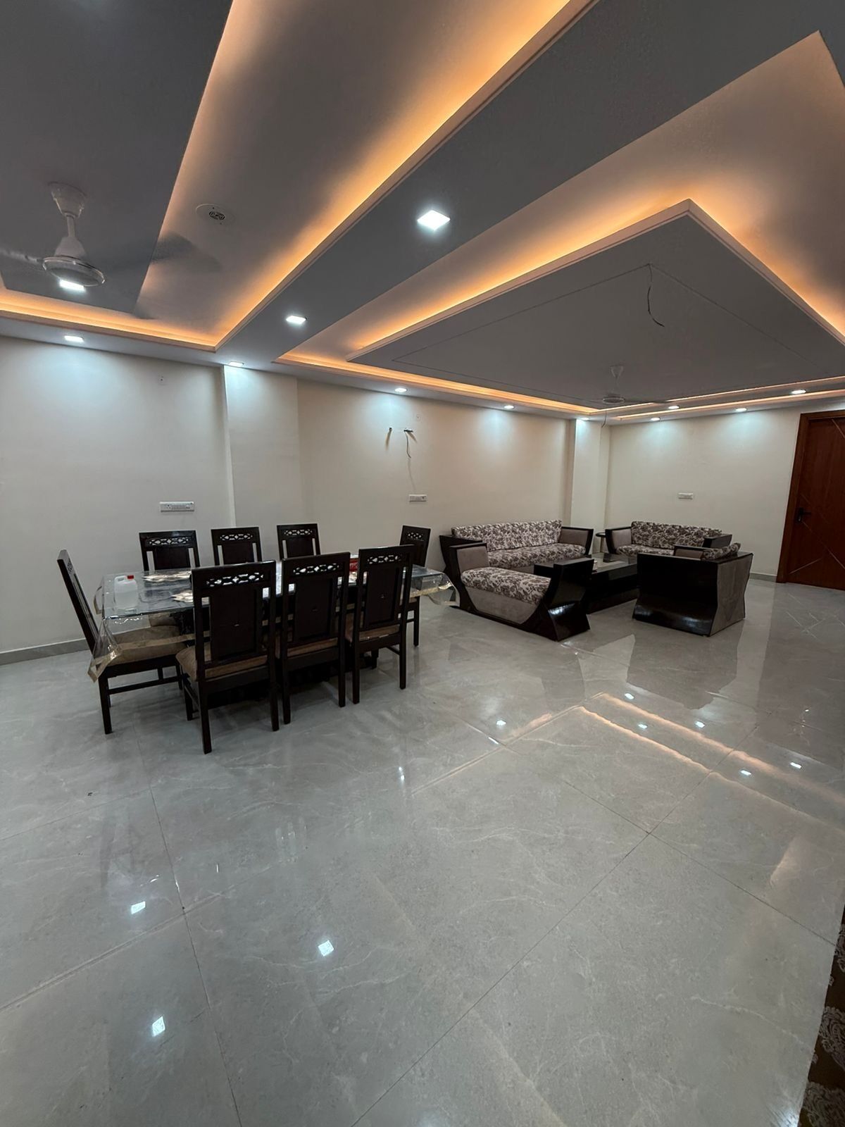 4BHK Apartment | Coin séjour