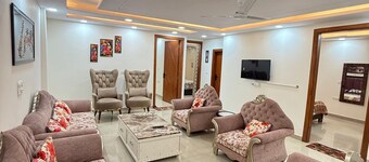 Stella Homestay- Near Yashoobhomi