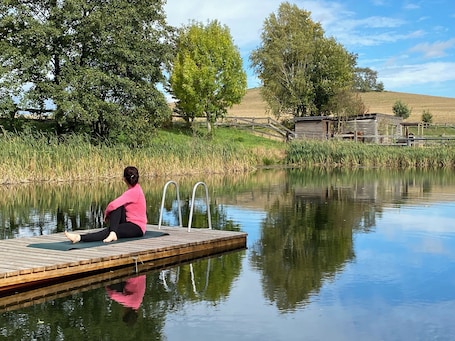 Outdoor pool. Appartement mit großer Sonnenterrasse