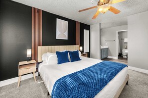 Iron/ironing board, travel cot, WiFi, bed sheets - Pet Frndly, Family Ready 2BR Near ASU, Pool, Grill, Prking (Tempe)