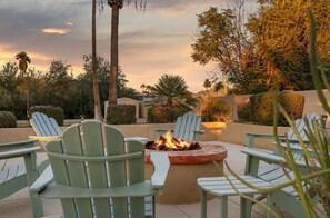 Terrace/patio - Spacious 5-bedroom house in Scottsdale most desirable neighborhood! (Scottsdale)