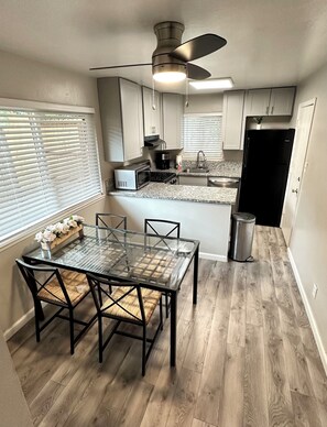 Private kitchen - 3/1 Clean and comfortable home in Fair Oaks (Fair Oaks)
