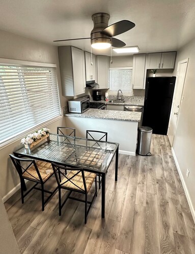 3/1 Clean and comfortable home in Fair Oaks