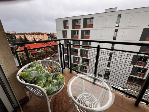 Quick to reach, easy to commute, comfy apartment for whole family