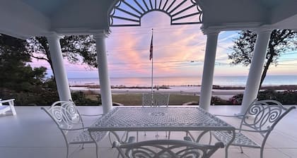 “Sand Castle” Beachfront house in Waveland MS freshly renovated