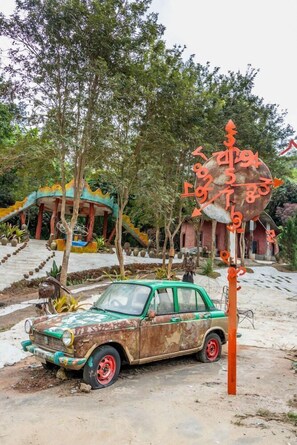 Property grounds - Phu Jaya Clay House (Chiang Mai)