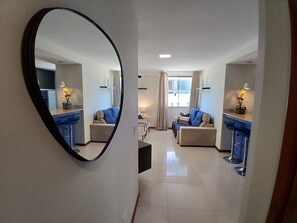 Interior - Apt w/ Balcony Steps From the Sea, Ilheus Erw0301 (Ilhéus)