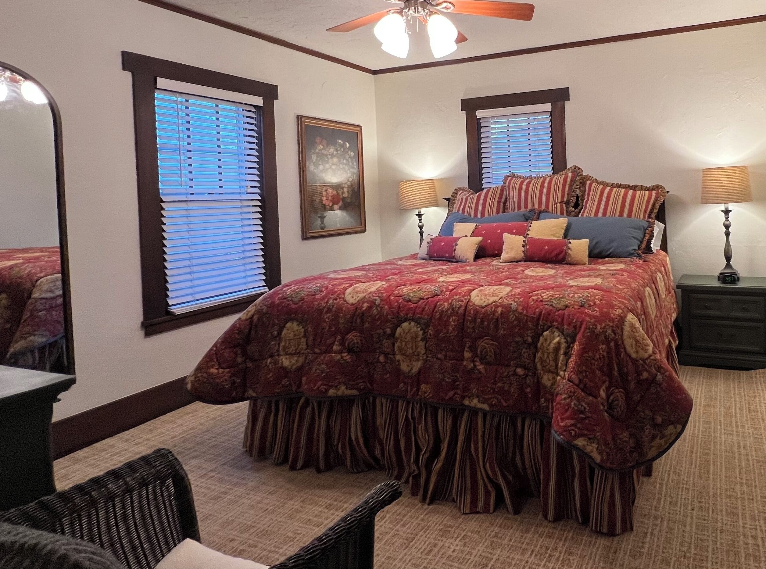 2 chambres, fer et planche à repasser, Wi-Fi, draps fournis