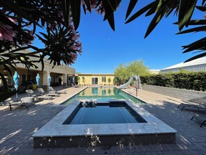 Outdoor pool - Unique 1-bdrm guesthouse with 24hr access to Pool & Jacuzzi (Phoenix)