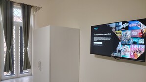Unclassified image, 5 of 14, button - Pansini Ruggiero's Apartaments (Naples)