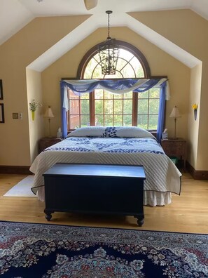 2 makuuhuonetta, silitysrauta/-lauta, Wi-Fi, vuodevaatteet