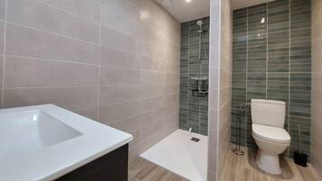 Een douche, een haardroger