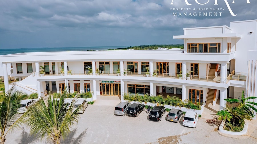 Aura Space Apartments & Villas FumbaTown