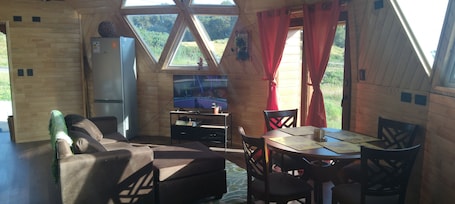 内装. Awesome 2-bedroom cabin in Castro perfect for a relaxing getaway