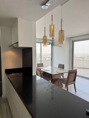 Dining - Luxury apartment, incredible sunset view! Petfriendly (Guayaquil)