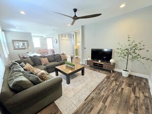 Smart TV, videojuegos y libros 