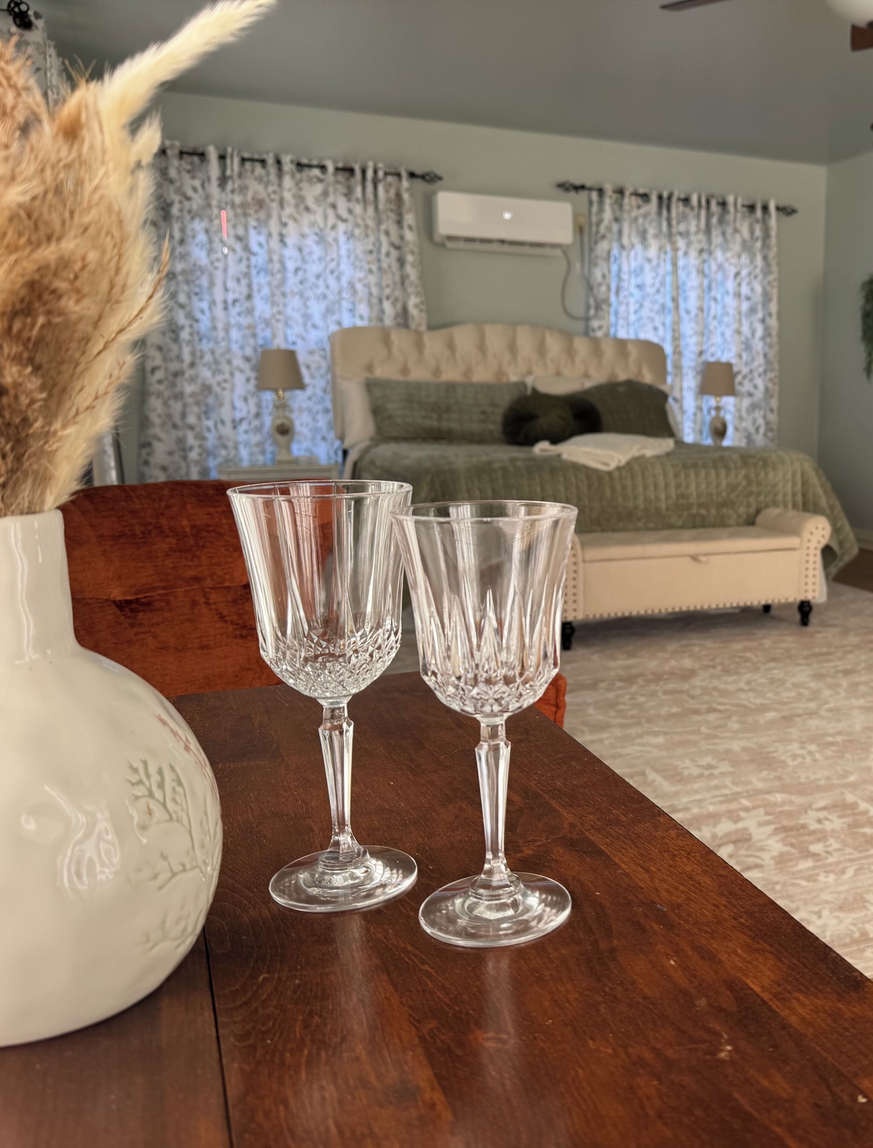 熨斗/熨衫板、Wi-Fi、床單