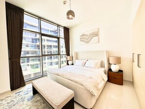 2 bedrooms, iron/ironing board, WiFi, bed sheets - Bright and Airy 2BR Full Park View (Dubai)