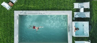 Estellar Villas, heated pool, jacuzzi,gym,sea view,50met.from a sandy beach
