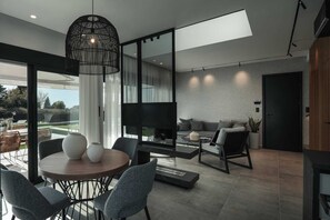 Smart TV, fireplace, video games, table football