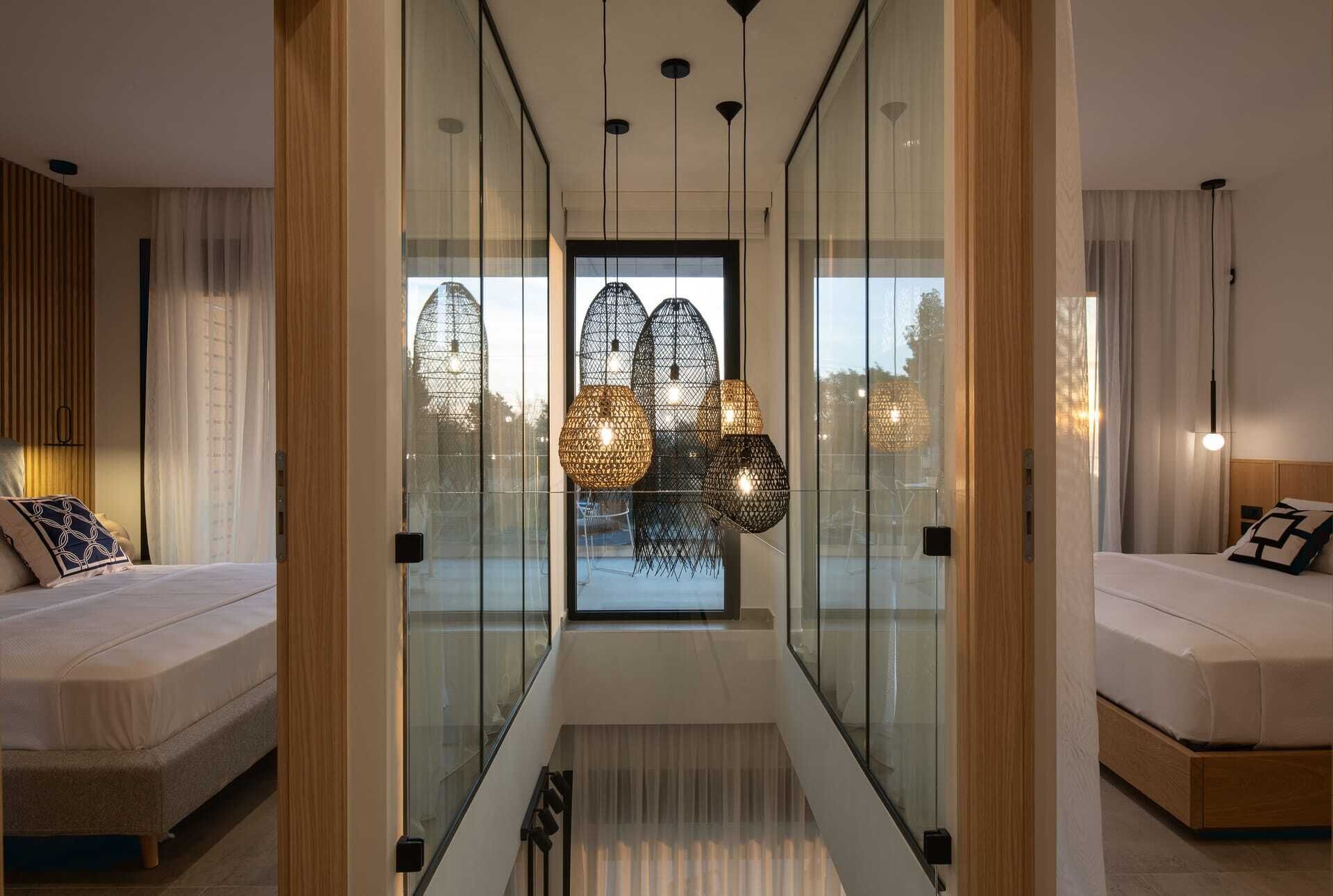 Bureau, fer et planche à repasser, lit parapluie, Wi-Fi gratuit