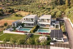 Exterior - Estellar Villa with pool and sea view,garden with sports activities, living room (Chalkidiki)