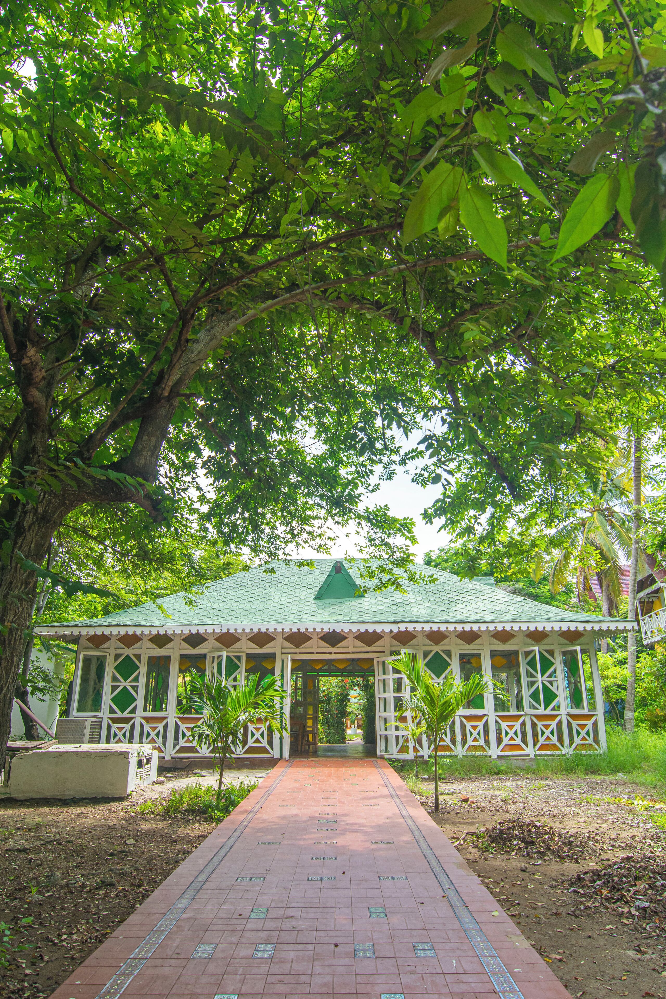 ا لمنشأة من الداخل