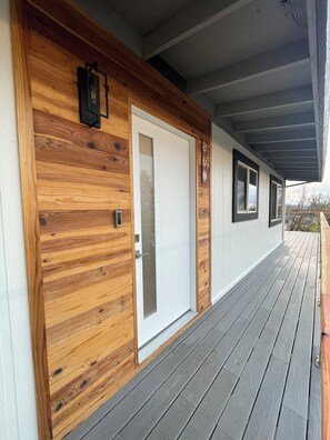 Exterior detail - Bright and modern 3 bedroom house in charming Newcastle (Newcastle)