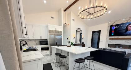 Pool + EV Charger • Near Disney & Great Wolf Central OC