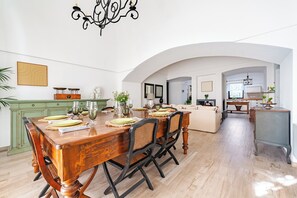 Dining - Dimora San Michele - Exclusive Villa among Trulli, with Private Pool (Puglia)