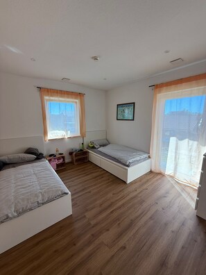 2 Schlafzimmer, Bügeleisen/Bügelbrett, kostenloses WLAN, Bettwäsche