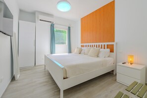 Comfort appartement, uitzicht op zwembad | Gratis wifi