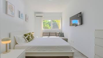 Comfort Apartment, 2 Bedrooms, Pool View | View from room