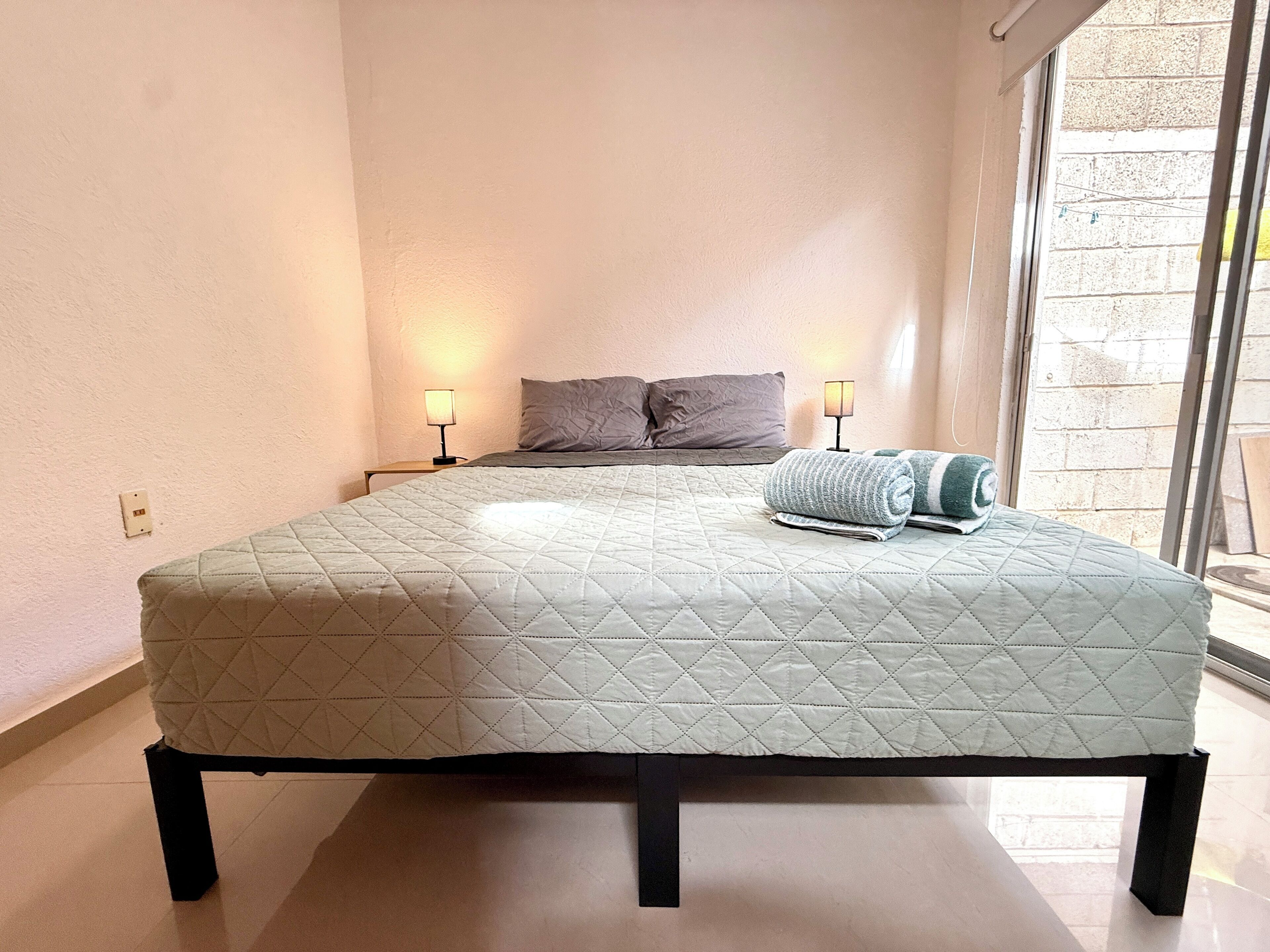 2 Schlafzimmer, Bügeleisen/Bügelbrett, kostenloses WLAN, Bettwäsche