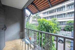 Property grounds - Aueang Lanna Hotel (Chiang Mai)